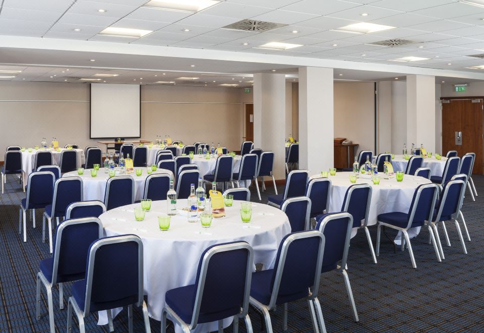 City Centre Hotels: Holiday Inn Cardiff City Centre