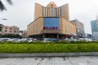 Baoshi Hotel Hotels in Qishi Town