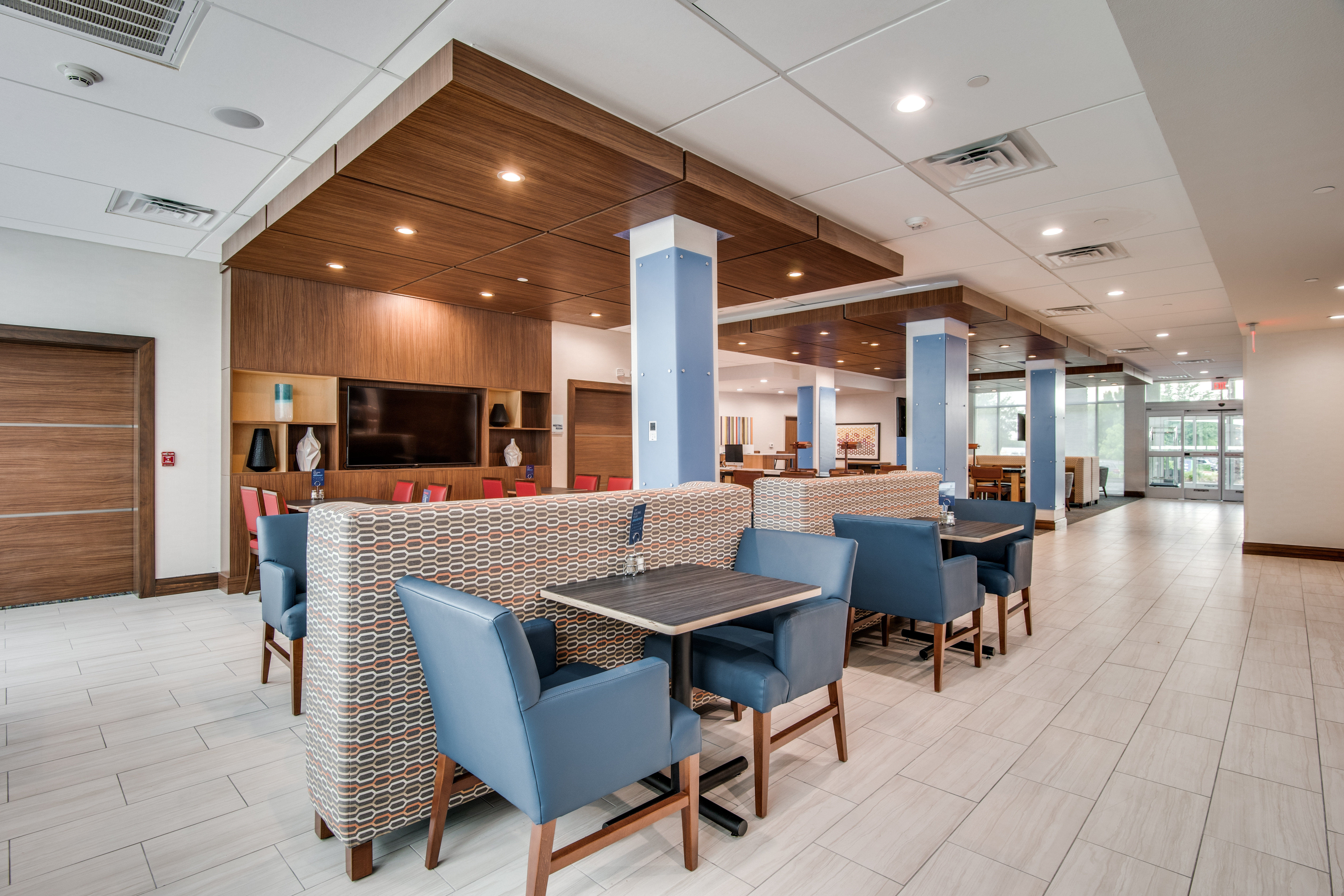 Holiday Inn Express & Suites Dallas North - Addison, an Ihg Hotel