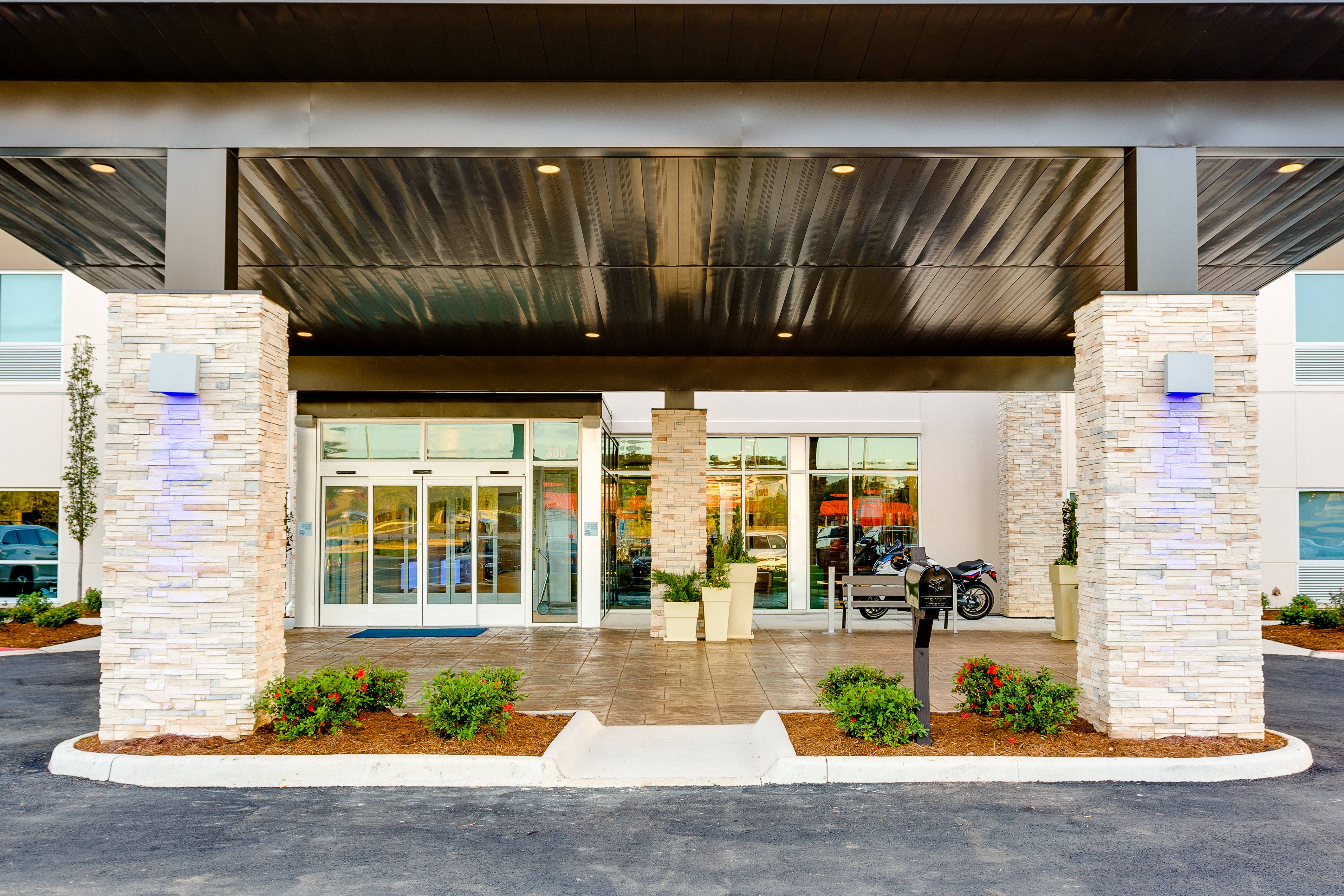 Holiday Inn Express & Suites Russellville, an Ihg Hotel