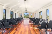 Quality Hotel Point Cook Hotels in Point Cook