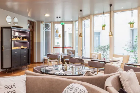 Holiday Inn Milan - Garibaldi Station Отели рядом с достопримечательностью «Moscova m2»