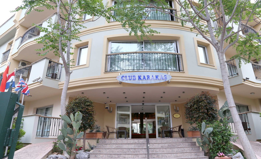 Club Karakas Apart