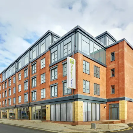 Holiday Inn Express GRIMSBY by IHG