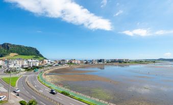 Breeze Bay Hotel