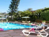 Hotel Hillock - Pools