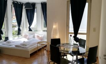 Holiday-Apartments Invalidenstrasse