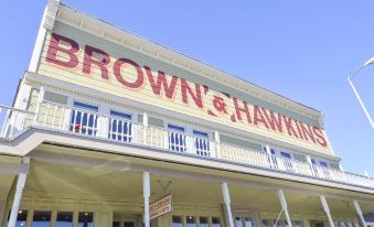 Brown & Hawkins Historical Apartments