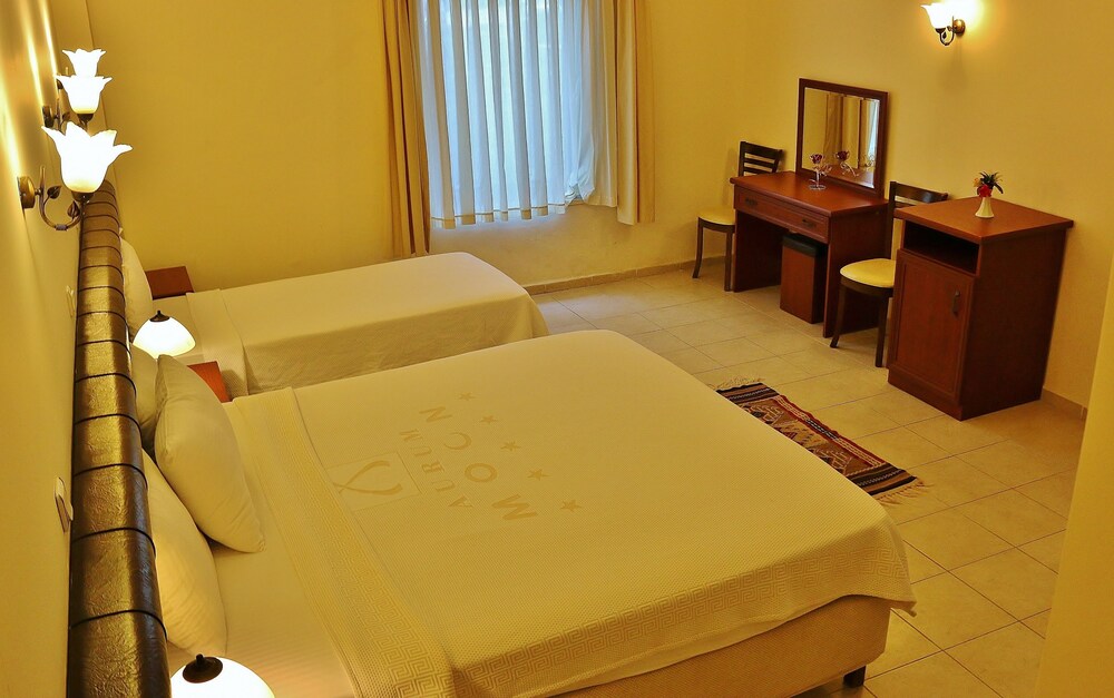 Bacahan Hotel - Special Class