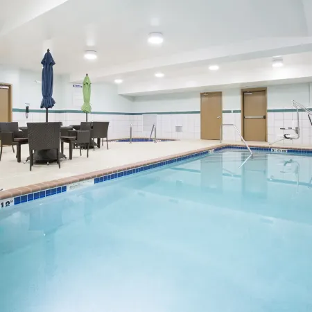 Holiday Inn Express & Suites Minot by IHG