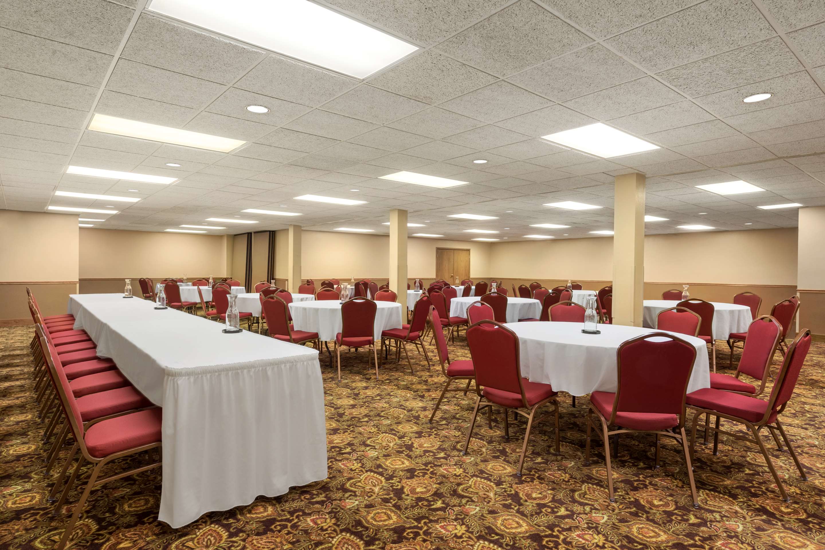 Country Inn & Suites by Radisson, Fargo, ND