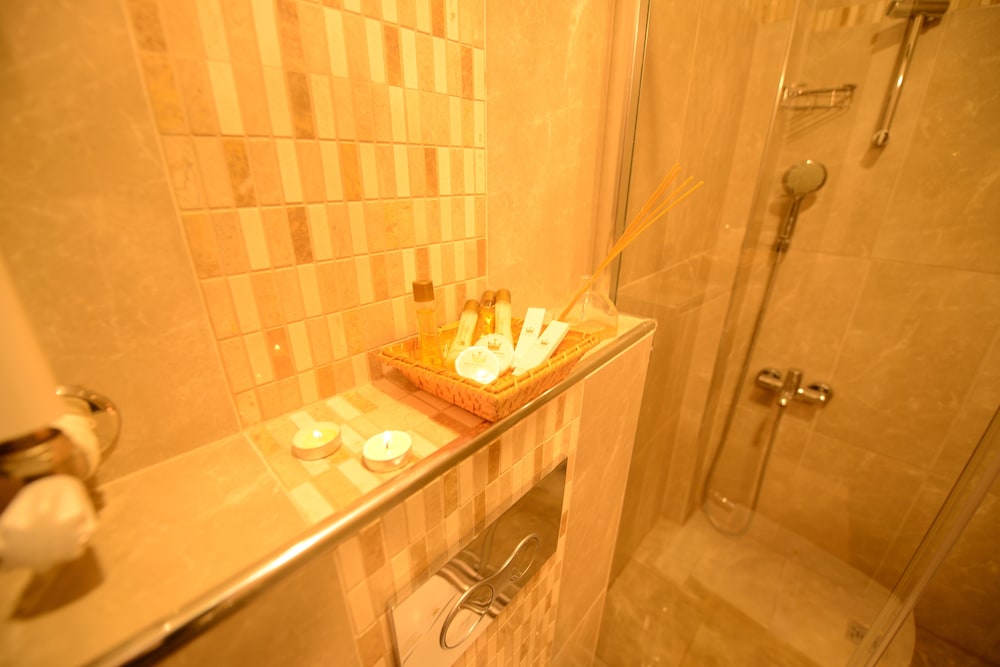 Diamond Royal Hotel