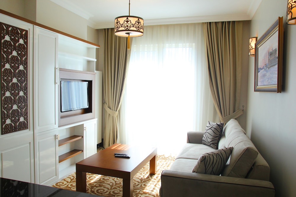 K Suites Hotel (K Suites Otel)