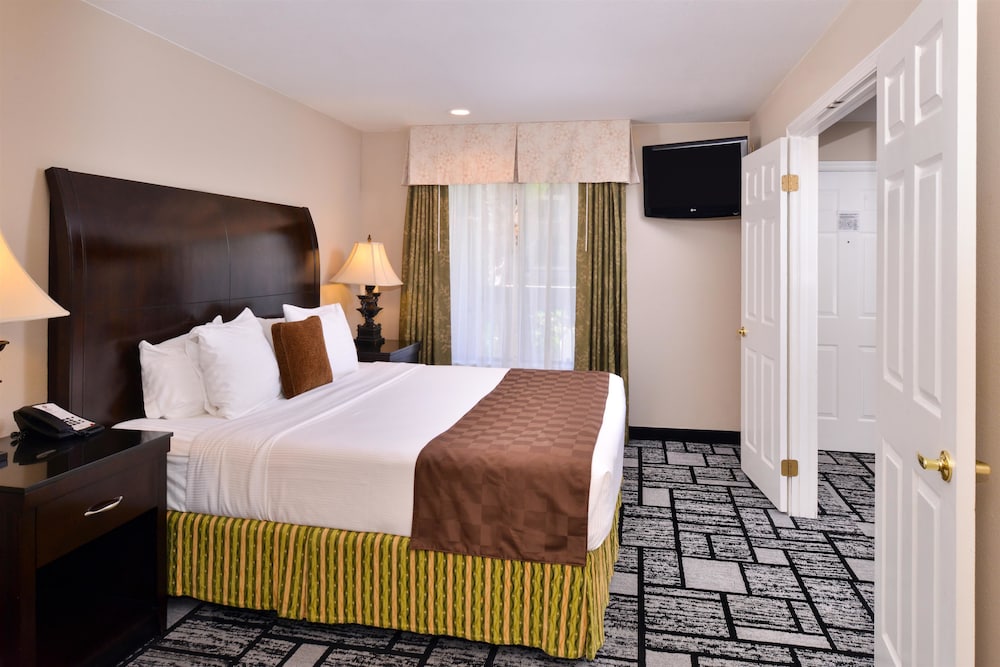 Best Western Plus Meridian Inn & Suites, Anaheim-Orange