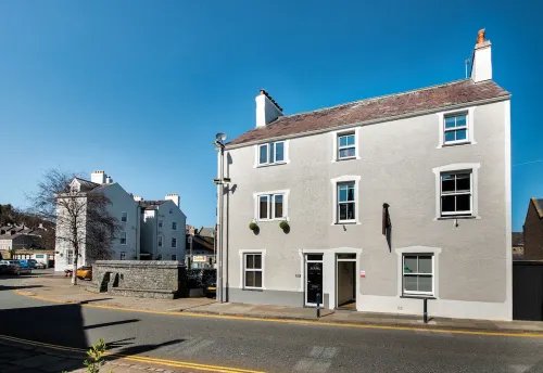 Number 18 Hotels in Penmaenmawr