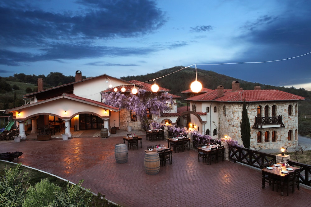 Vinifera Hotel Yedi Bilgeler Vineyards