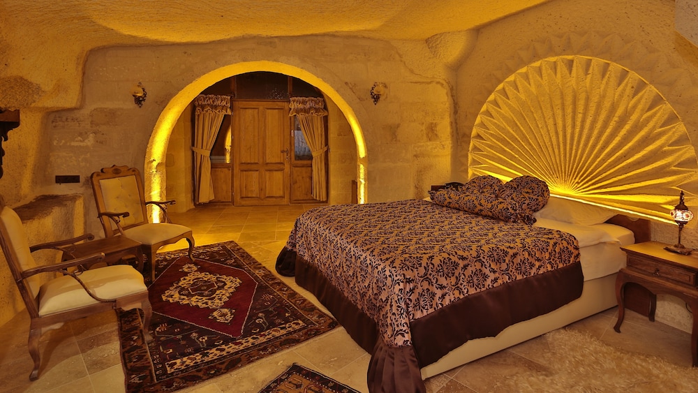 Phocas Cave Suites