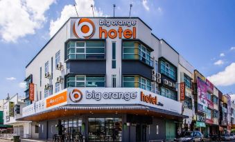 Big Orange Hotel Jitra - Housity