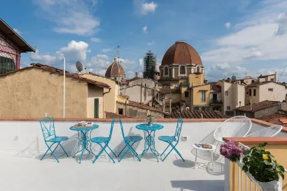 中央景觀套房酒店