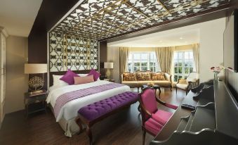 Fragrant Nature Kochi - A Five Star Classified Hotel