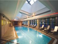 上海宏安瑞士大酒店 - 室内游泳池