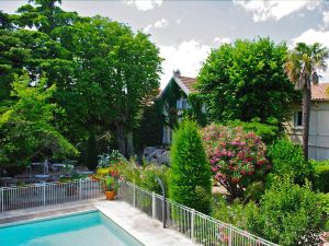 Hostellerie le Chalet Fleuri