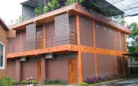 Kerd Larb Resort Hotels near Wat Nong Cha Aen