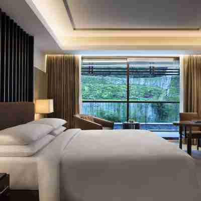 JW Marriott Mussoorie Walnut Grove Resort & Spa Rooms