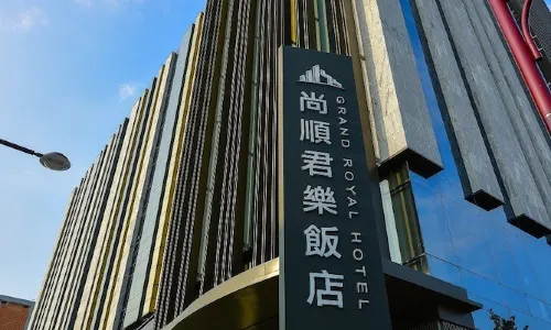 Grand Royal Hotel