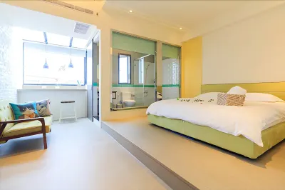 Book 5 Hotels in Dongshan Township