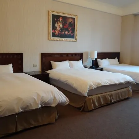 Wuzhou Hotel Отели рядом с достопримечательностью «Парк Бейбин»