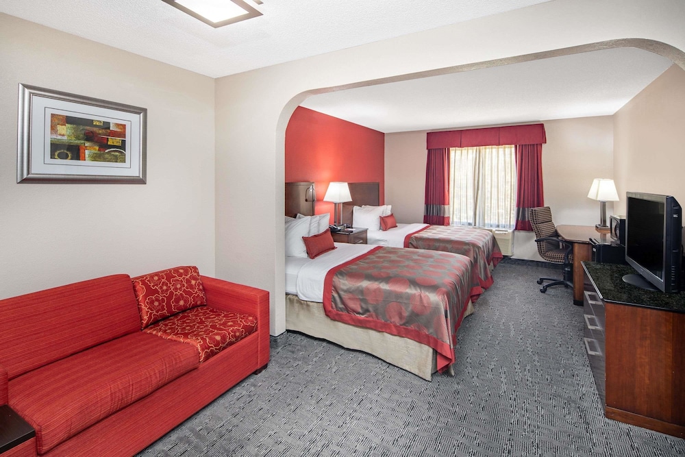 Ramada by Wyndham Alpharetta/Atlanta North