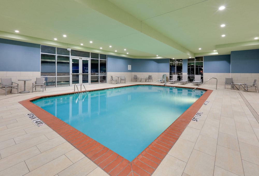 "Holiday Inn Express & Suites Dallas NW Hwy - Love Field, an Ihg Hotel"