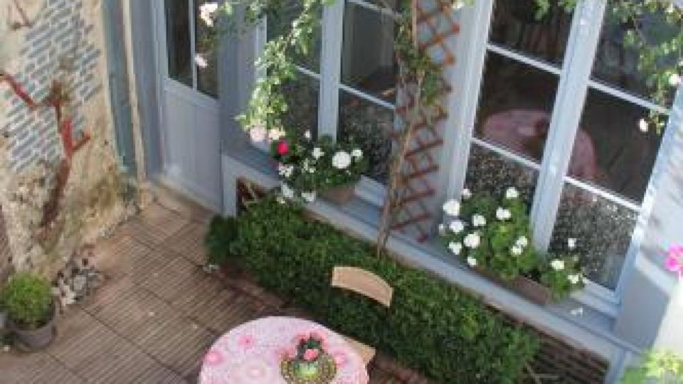 Duplex Little Cottage