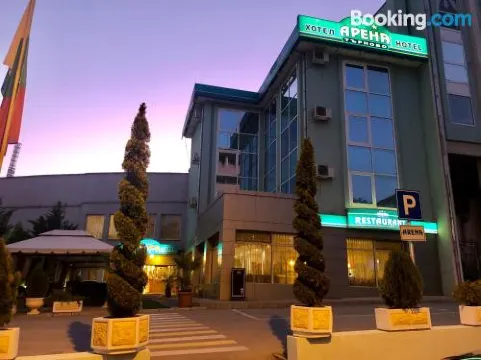 阿雷納塔諾瓦酒店