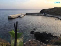 Dammuso dei Turchi by the Ocean