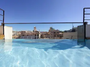 Petit Palace Hotel Tres