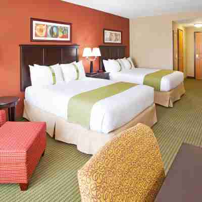 Holiday Inn Midland Rooms