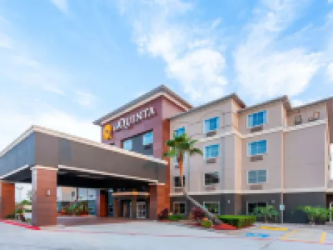 La Quinta Inn & Suites by Wyndham Houston Channelview チャネルヴューのホテル