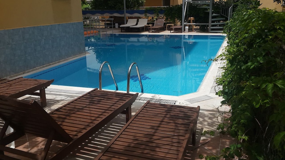 Kleopatra İkiz Otel