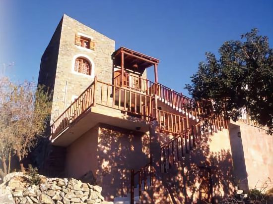 The Traditional Villas of Crete