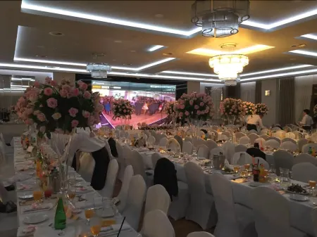 Hotel Karo Отели в г. Радом