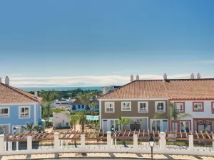 Cortijo Del Mar Resort
