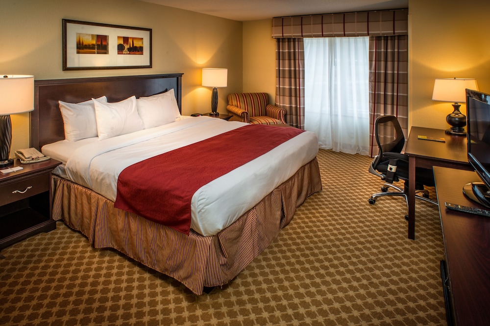 Country Inn & Suites by Radisson, Princeton, WV