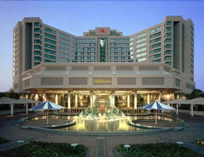 Hilton East Brunswick Hotel & Executive Meeting Center Hotels near JNJ - Johnson Hall