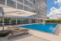 Park Inn by Radisson Iloilo - Rooftop Pools
