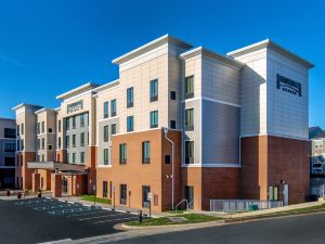 Staybridge Suites Charlottesville Airport