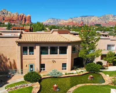 Sedona Springs Resort Hotels in 