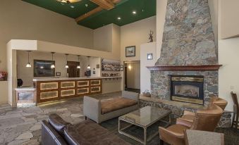 Truckee Donner Lodge