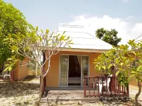 Jinta Beach Bungalow